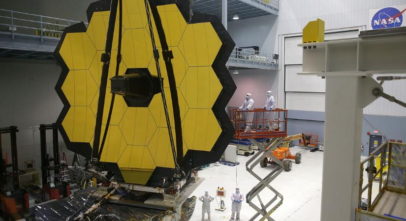 A világűr eddigi leghidegebb jegét találta meg a James Webb űrteleszkóp