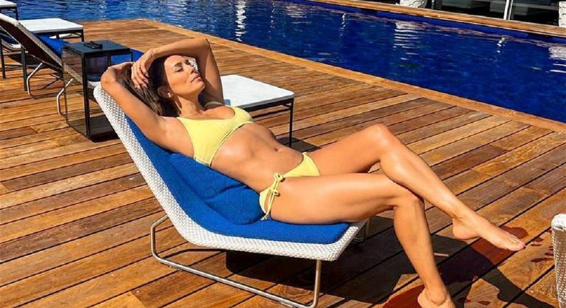 Eva Longoria bikiniformája még mindig szédületes