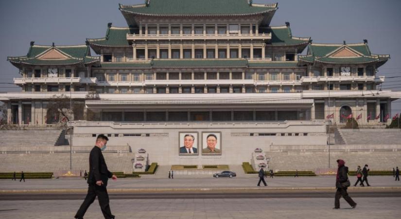 Ötnapos vesztegzárat rendeltek el az észak-koreai fővárosra „légúti betegség” miatt