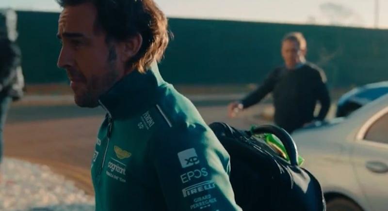 Videó: Alonso megérkezett az Aston Martinhoz