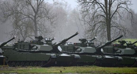 Az Egyesült Államok Abrams harckocsikat ad Ukrajnának