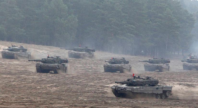 Több mint 100 nyugati tank tarthat Ukrajnába