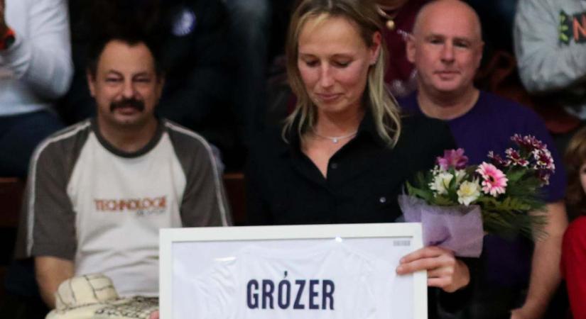 Újpest gyászol – 53 évesen halt meg az egykori klasszis sportolónő. Több százan gyújtottak mécsest az emlékére szerdán este