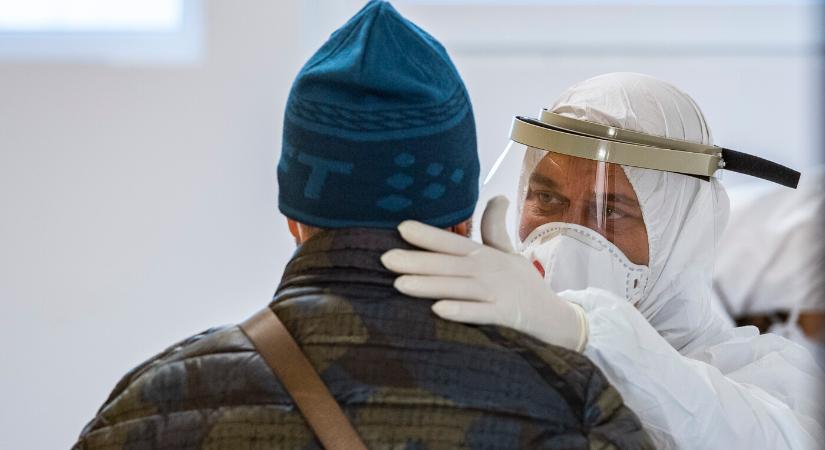 55 újabb koronavírus-fertőzöttet azonosítottak Szlovákiában