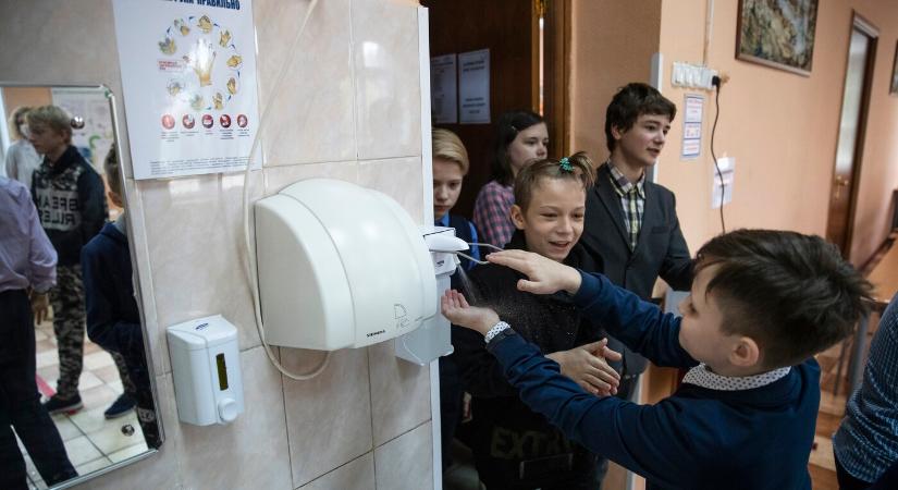 Matovič szerint veszélyes lenne ismét bevezetni a gyerekek ingyenes étkezését az alap- és középiskolákban