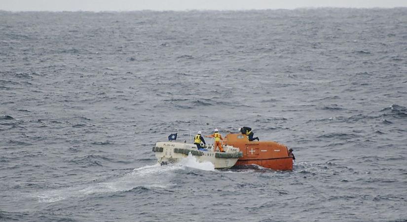 Nyolc halálos áldozatot követelt a szerdai hajóbaleset