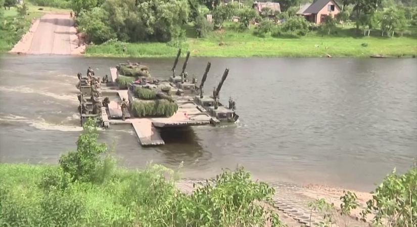 Radar - Németország szerdán közölte, hogy Leopard harckocsikat küld Ukrajnának