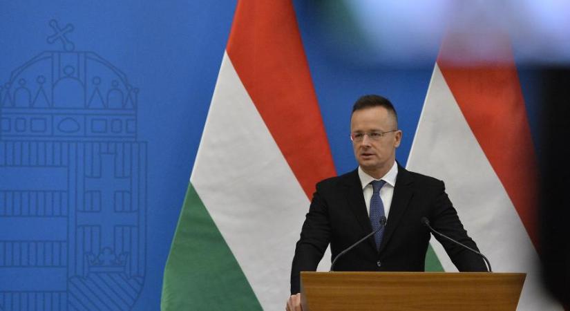 Szijjártó Péter: Magyarország senkivel sem áll háborúban