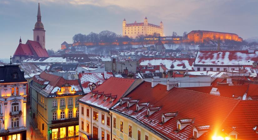Szlovákiában hétfőn lekapcsolják a közvilágítást