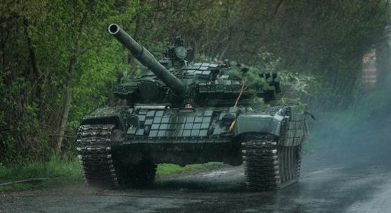 Szlovákia T-72-es tankokat adna Ukrajnának, egy feltétellel