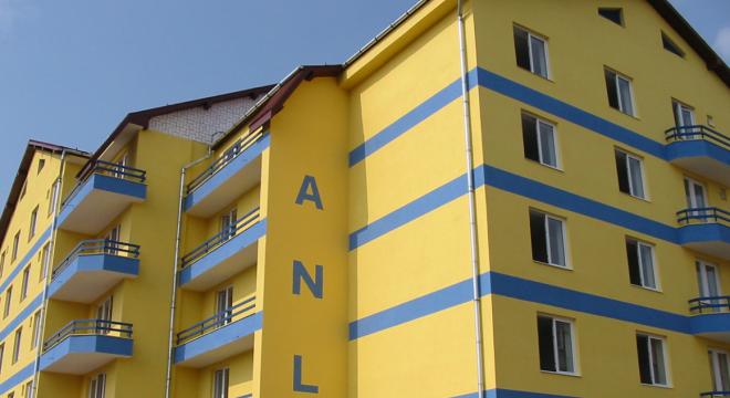 Fiataloknak épített új lakásokat a fejlesztési minisztérium Dicsőszentmártonban