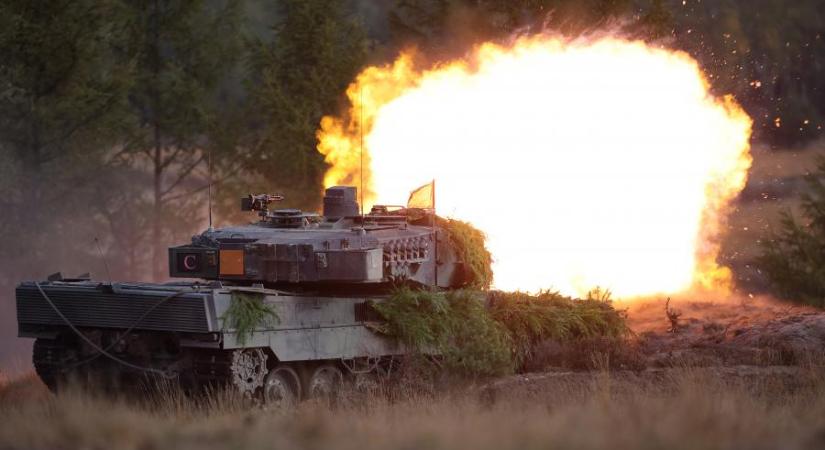 Spanyolország és Kanada is kész Leopard harckocsikat küldeni Ukrajnának