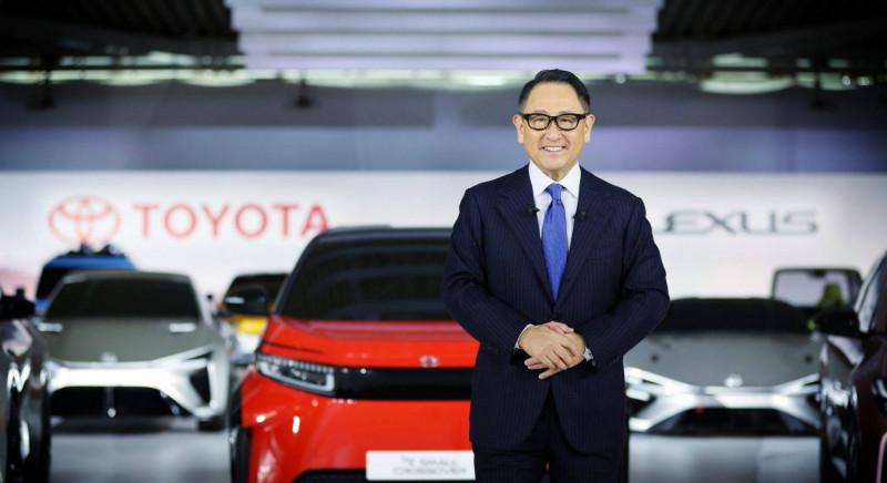 Legközelebbi mentoráltjának adja át a Toyota kormányrúdját Akio Toyoda