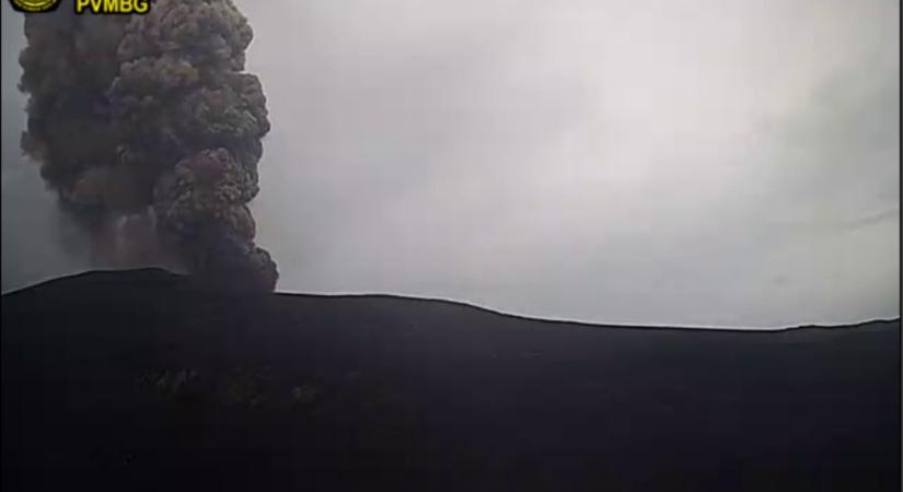 9 kitörést produkált 2 nap alatt az Anak Krakatau