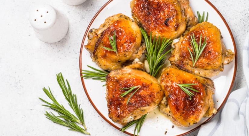 Tökéletes vacsora ötletet keresel? Készítsd el az isteni finom egyserpenyős francia hagymás csirkét