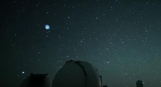 Csodálatos galaxist festett az égboltra a SpaceX rakétája (videóval)