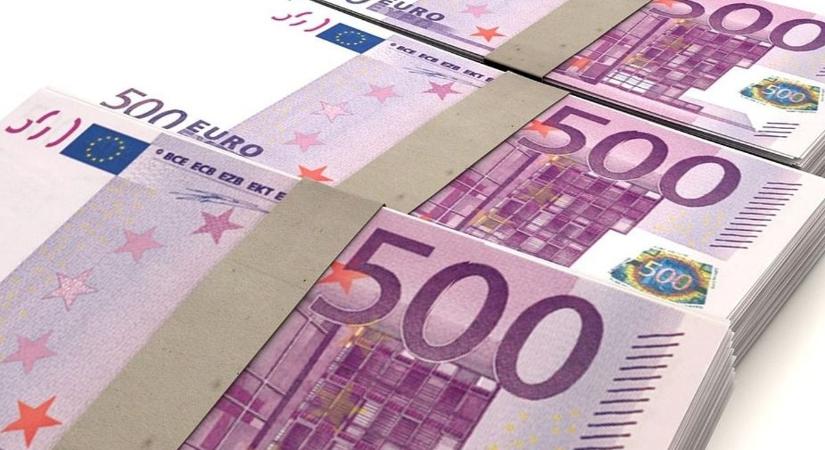 Német sajtóértesülés: az Európai Bizottság milliókat fizetett a brüsszeli korrupciós botrányban érintett NGO-nak