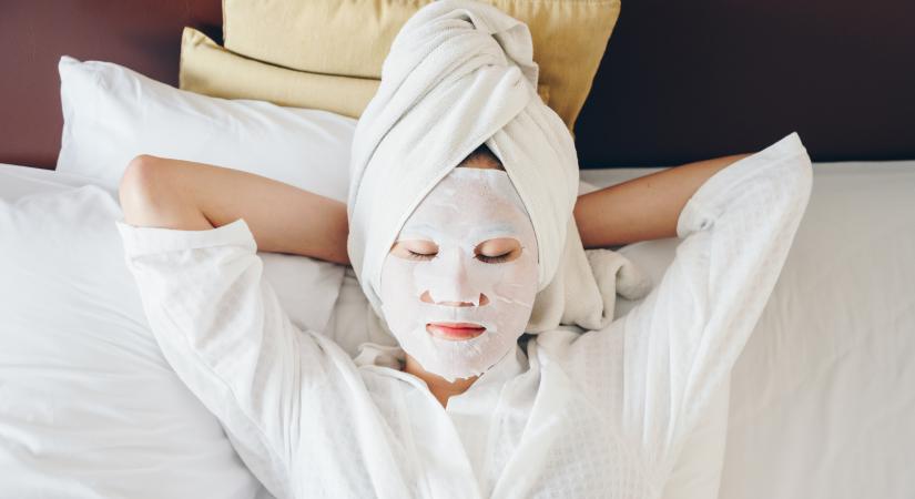 Mi az a beauty sleep és hogyan működik? Ez történik a bőröddel egy kiadós alvás során