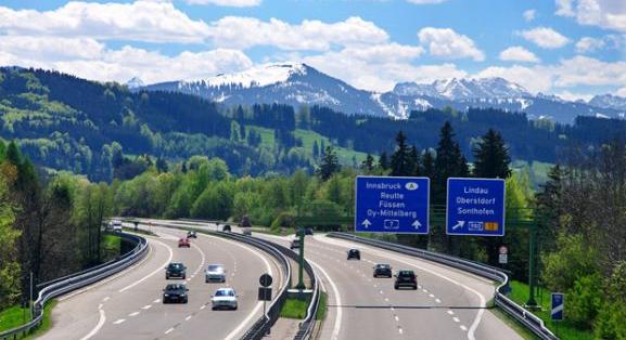 Egy tanulmány véget vethet a korlátlan száguldozásnak a német autópályákon