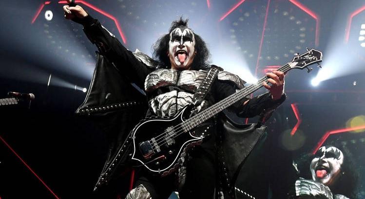 A Kiss frontembere „vagány” koncerttel emlékezne a holokauszt szörnyűségeire