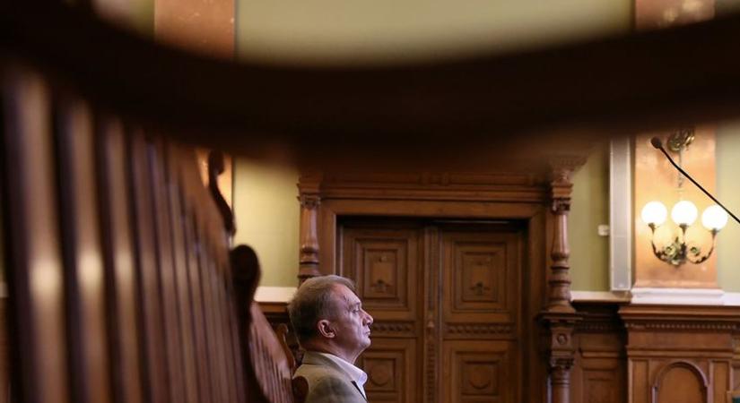 Elítélték a bíróságon a Demokratikus Koalíció alelnökét, Varju Lászlót