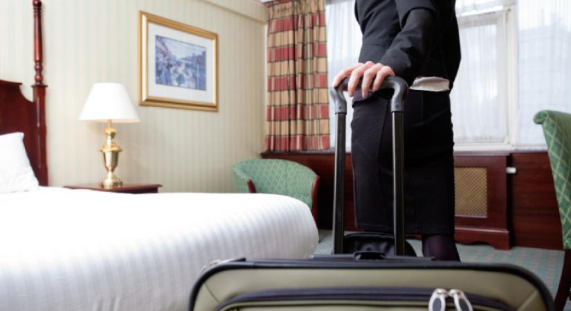 Egy stewardess megosztott 4 szó szerint életmentő tippet, ha hotelben szállsz meg: Ezeket mindig tartsd fejben!