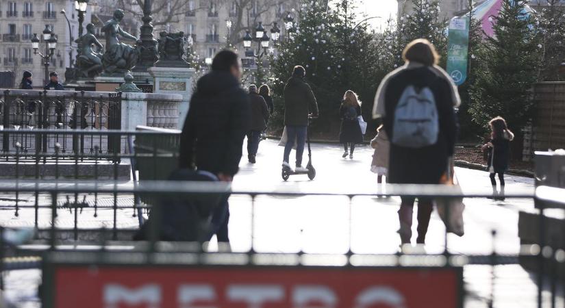 Teljesen megbénulhat Franciaország tömegközlekedése: óriási tüntetésre készülnek holnap a nyugdíjreform miatt