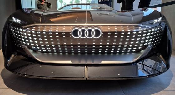 Teljes pályás letámadás: soha nem látott modelloffenzívába kezd az Audi