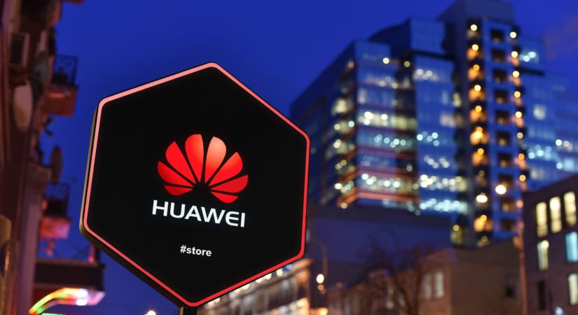 Újabb lépés a technológiai háborúban: az USA nem ad ki engedélyeket a Huawei-nek történő exportra