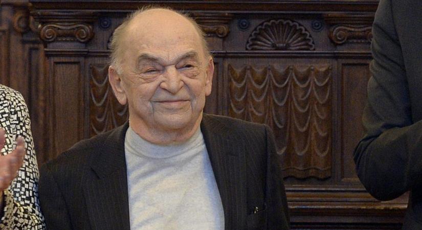 Bodrogi Gyula: „Szerintem a halálomig cigarettázni fogok” – a 88 éves színművész most már nem akarja kínozni magát a leszokással