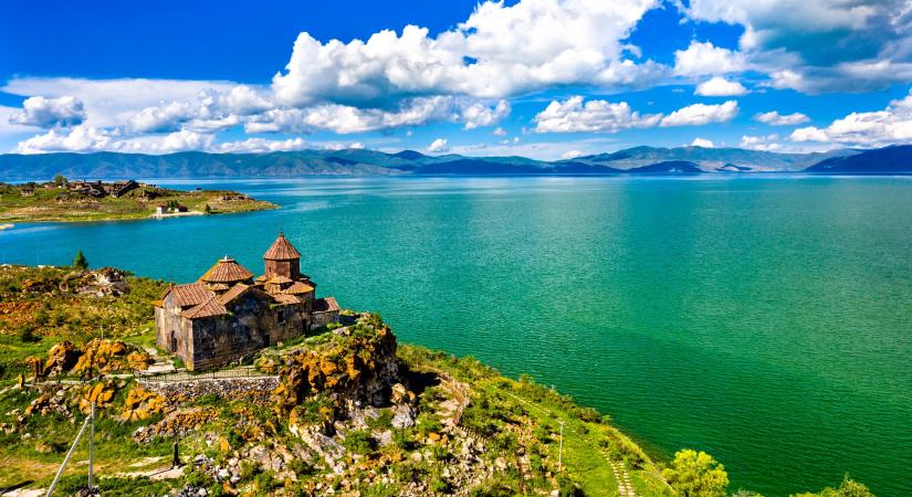 Európa és Ázsia határán billegő pici ékszerdoboz: Örményország
