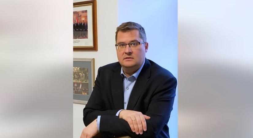 Magyar államtitkár a a dnyiprói polgármesternek: a tisztelet csak kétoldalú lehet