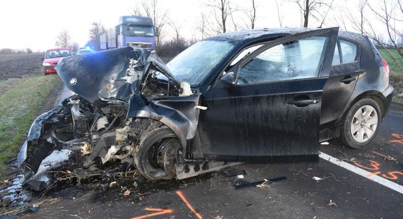 Súlyos csontörést szenvedett egy autós Kaszaper és Mezőkovácsháza között