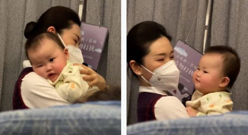 Kevésen múlt, hogy végigsírja a 4 és fél órás repülést egy kínai kisbaba