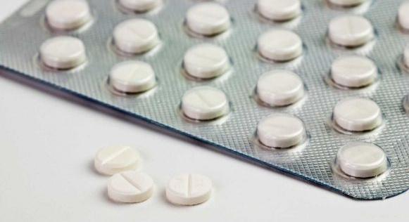 Veszélyes az indokolatlan antibiotikum-terápia és az otthoni gyógyszerfelhalmozás