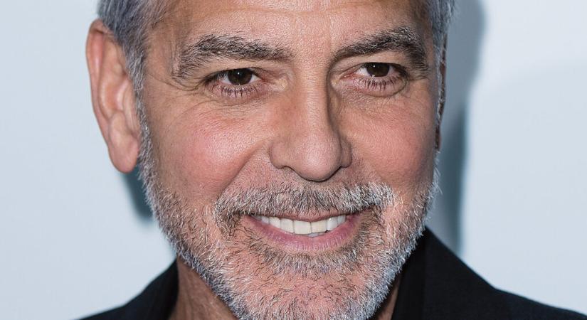George Clooneynak lebénult a fél arca tinédzserkorában