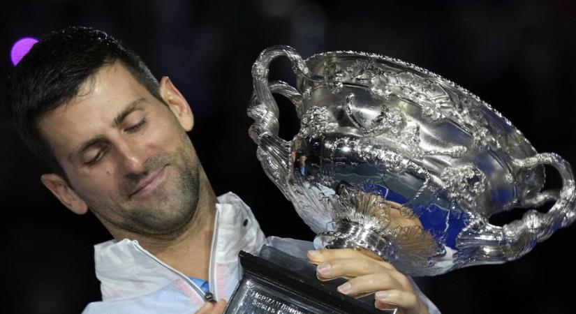 Döbbenetes: három centiméteres szakadással a bal combjában nyerte meg az Australian Opent Novak Djokovic