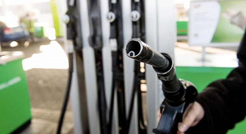 Jelentősen csökkenhet a benzin és a gázolaj ára péntektől
