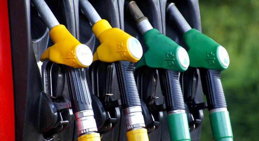 Örömhír: péntektől ismét kevesebbe kerülhet az üzemanyag