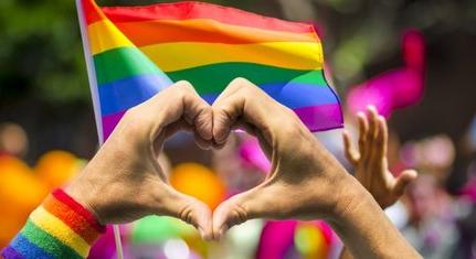 Egy felmérés szerint a magyarok nem vevők a kormány homofób gyűlöletkampányára
