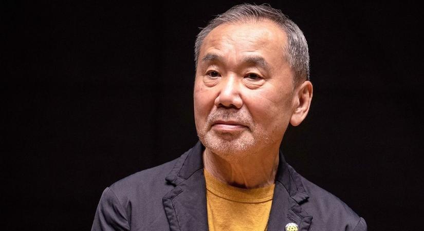 Hatévnyi csend után jelenik meg Murakami új regénye