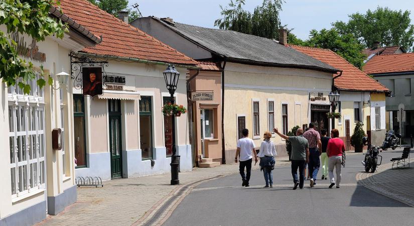 Tokaj, Gyula, Pécs és Budapest környékén már több volt a turista tavaly, mint a járvány előtt