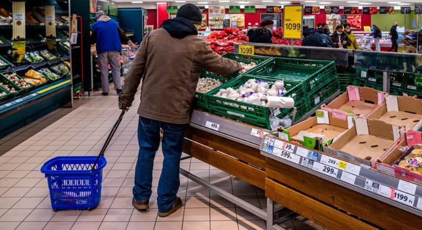 Grafikonon látszik igazán, mennyire elszálltak a magyar élelmiszerárak