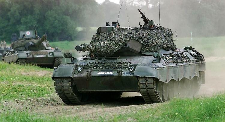A német kormány engedélyezte a Leopard 1 harckocsik kivitelét Ukrajnába