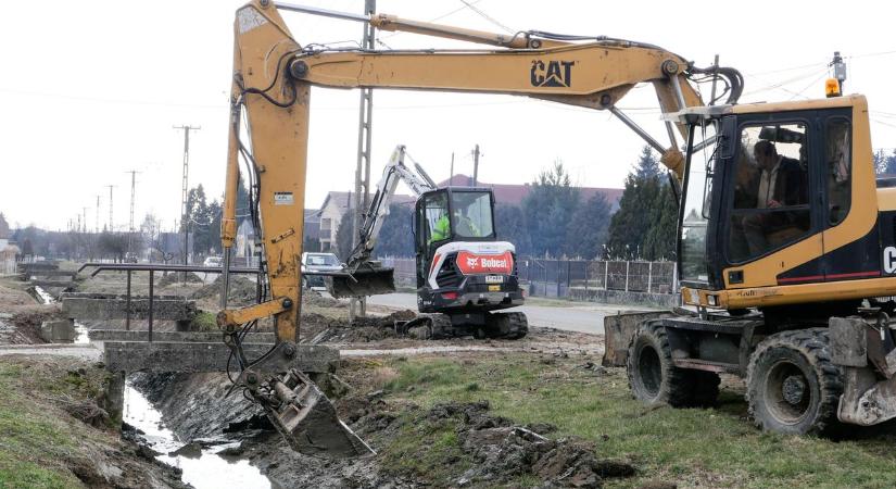 250 millió forint jutott a csapadékvíz-elvezető rendszer kiépítésére Dunavecsén