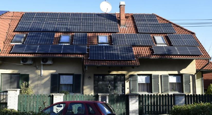 Bizonytalanságban a napelemesek: hogyan számolják el a szolgáltatók a visszatáplált energiát? - ezek a lehetséges verziók