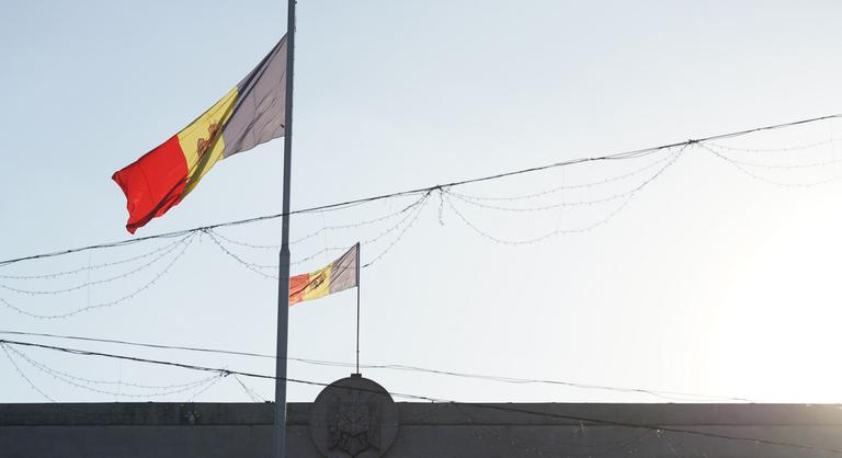 Van egy ország, aminek az állampolgárai az EU–hoz csatlakoznának, de a NATO–hoz nem