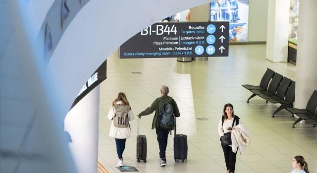 A Covid előtti utasforgalom 75 százalékán a budapesti repülőtér