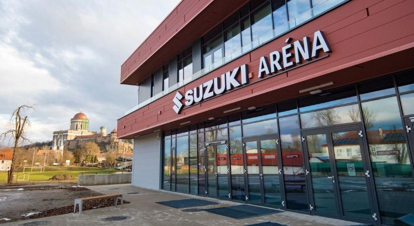 Fotókon a grandiózus ünnepség: átadták a Suzuki Arénát Esztergomban
