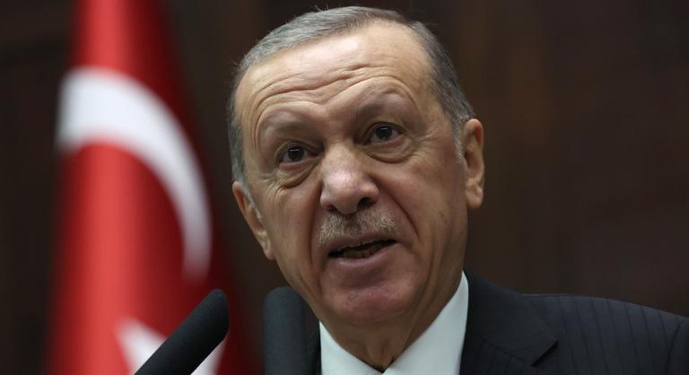 A török elnök belebukhat a gazdasági válságba